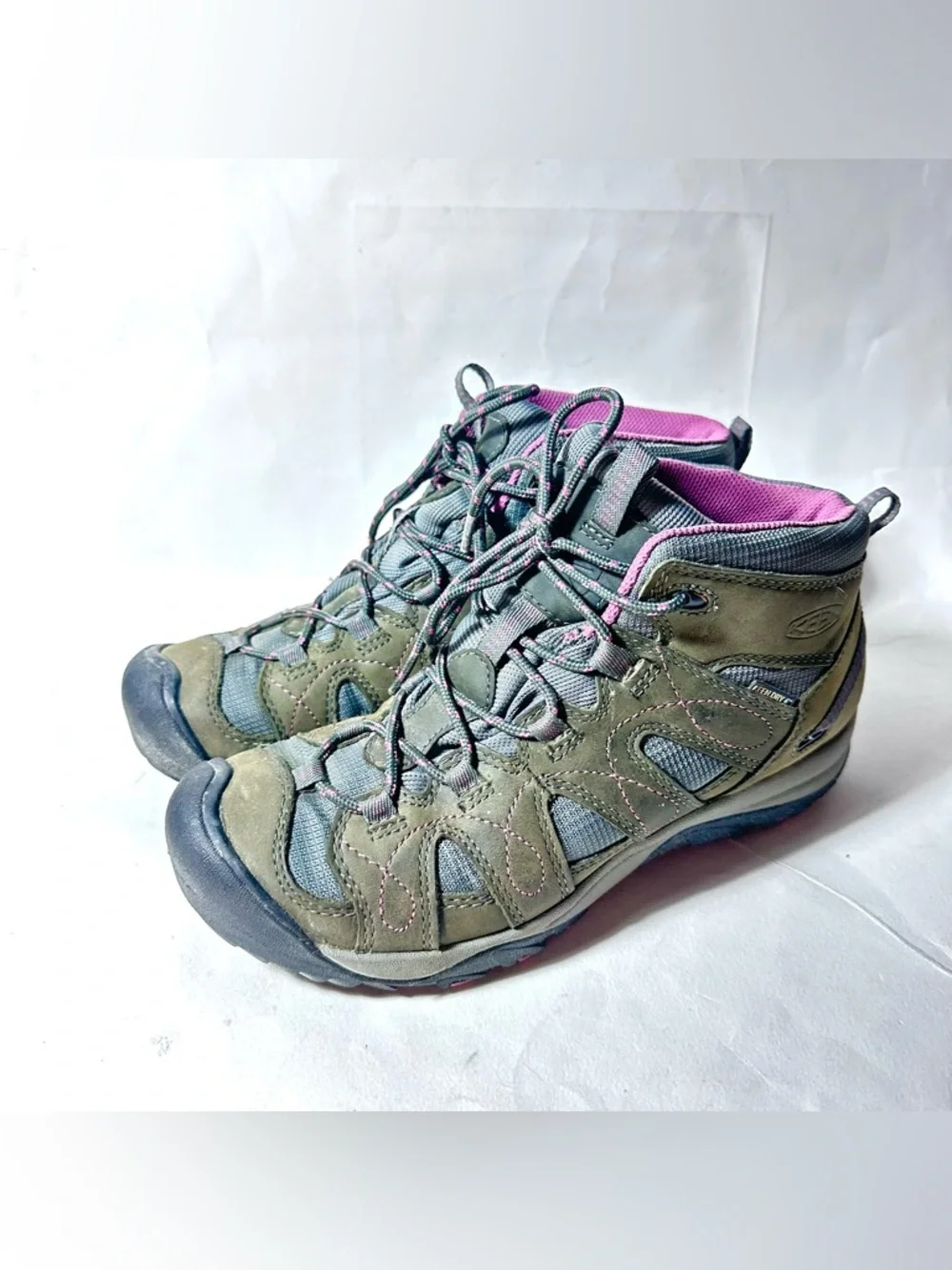 Boots - Picture 4 of 15
